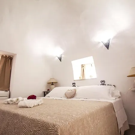 Gospodarstwo wiejskie Trullo Mastricale - Trullo Con Piscina Privata