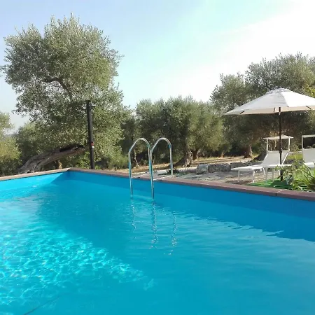 Trullo Mastricale - Trullo Con Piscina Privata Gospodarstwo wiejskie *